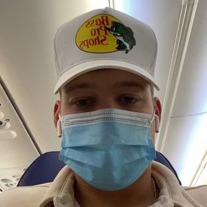 Meet your Posher, Connor